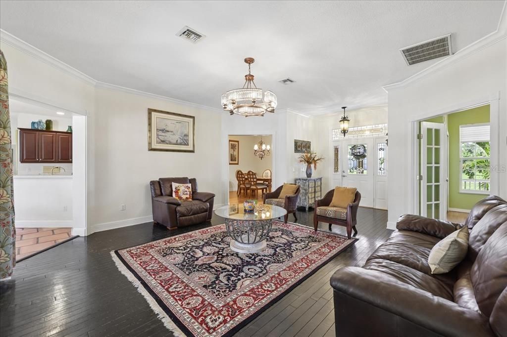 En Venta: $899,999 (4 camas, 3 baños, 2848 Pies cuadrados)