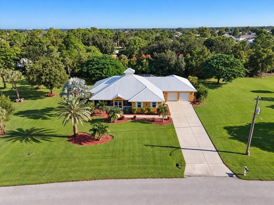 En Venta: $899,999 (4 camas, 3 baños, 2848 Pies cuadrados)