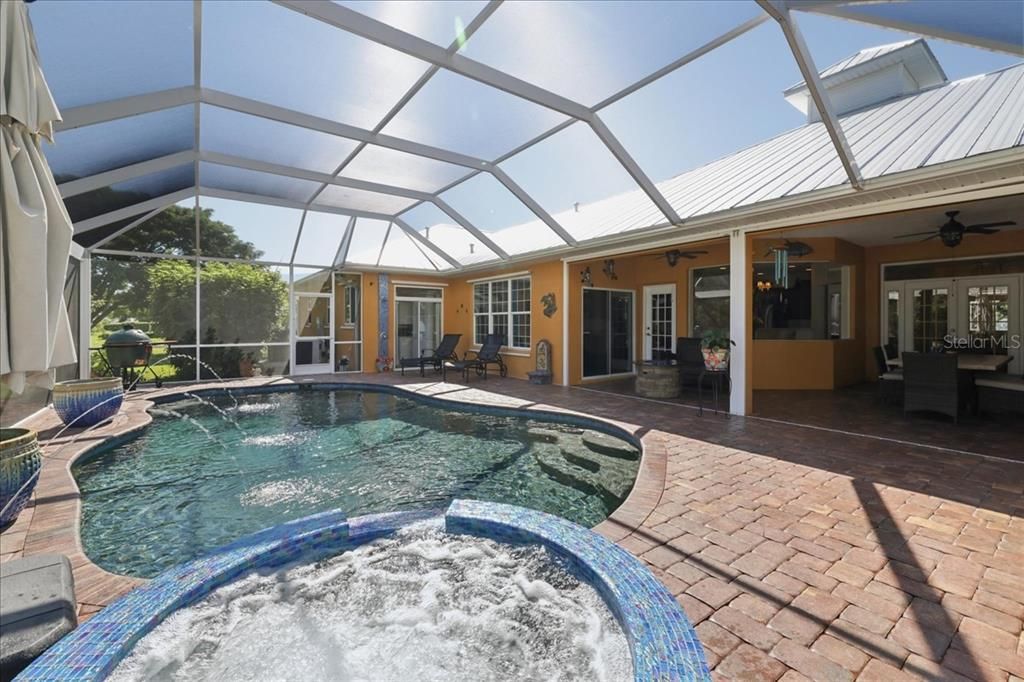 En Venta: $899,999 (4 camas, 3 baños, 2848 Pies cuadrados)
