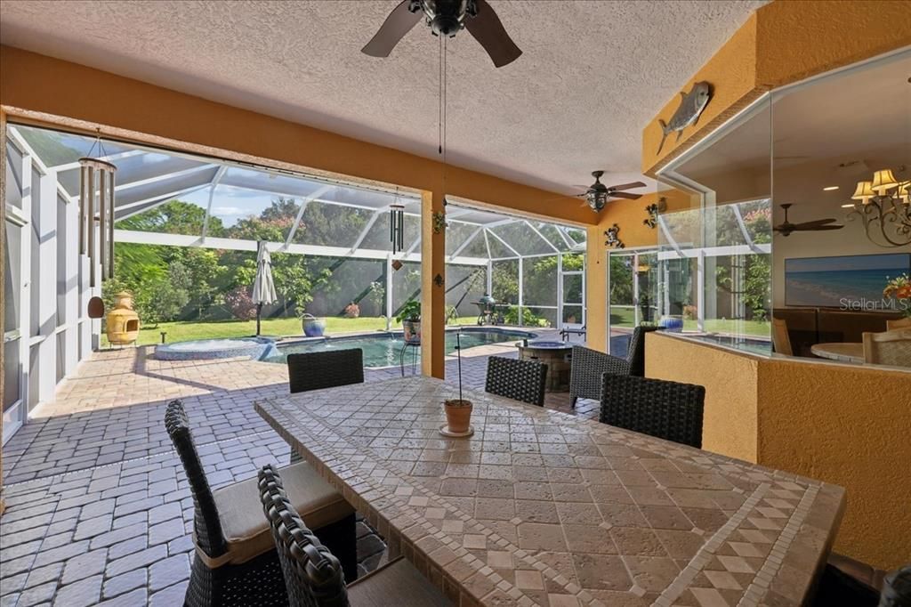 En Venta: $899,999 (4 camas, 3 baños, 2848 Pies cuadrados)