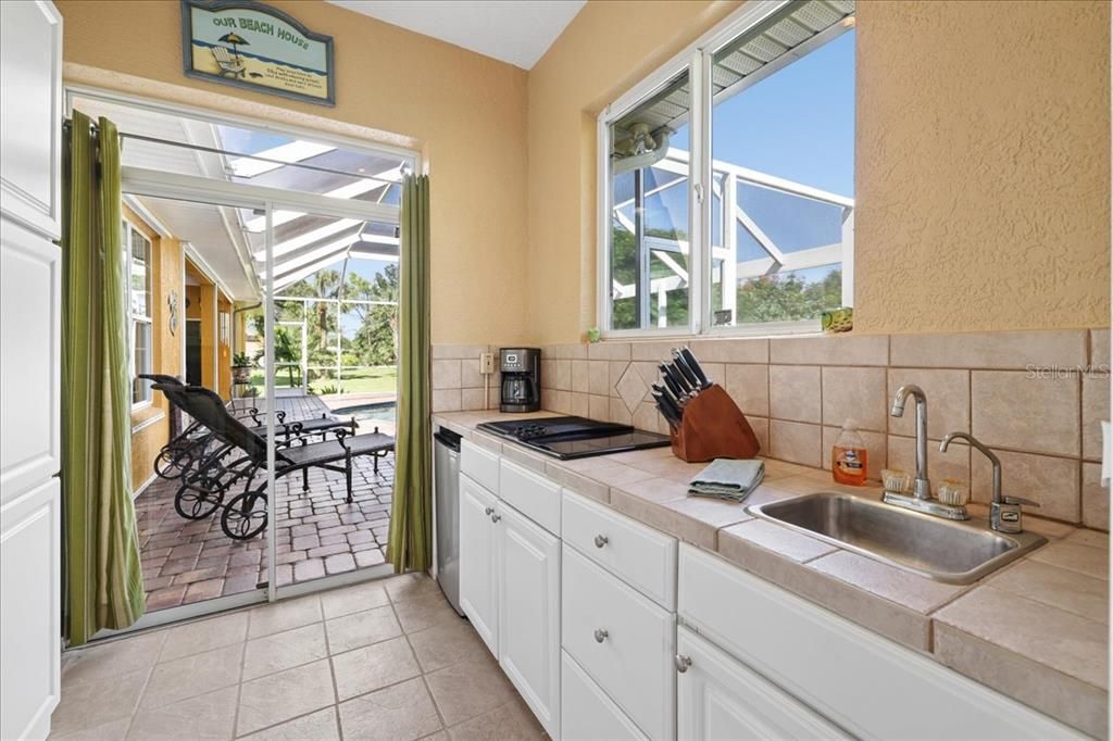 En Venta: $899,999 (4 camas, 3 baños, 2848 Pies cuadrados)