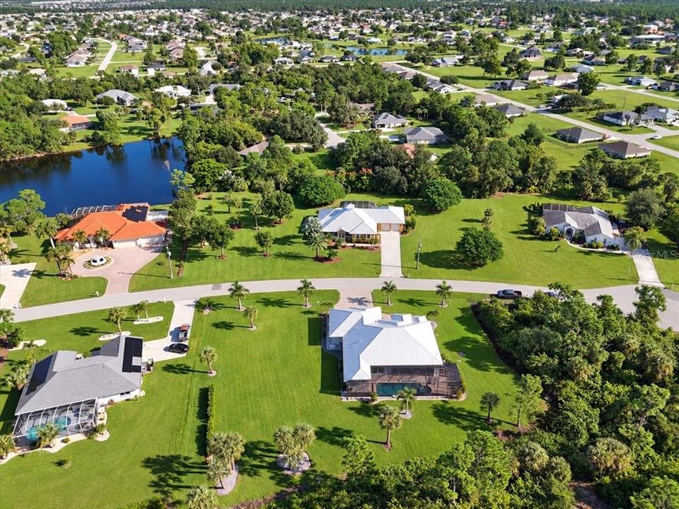 En Venta: $899,999 (4 camas, 3 baños, 2848 Pies cuadrados)