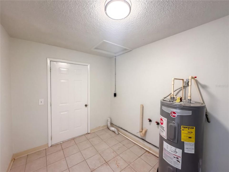 Activo con contrato: $218,000 (3 camas, 2 baños, 1536 Pies cuadrados)