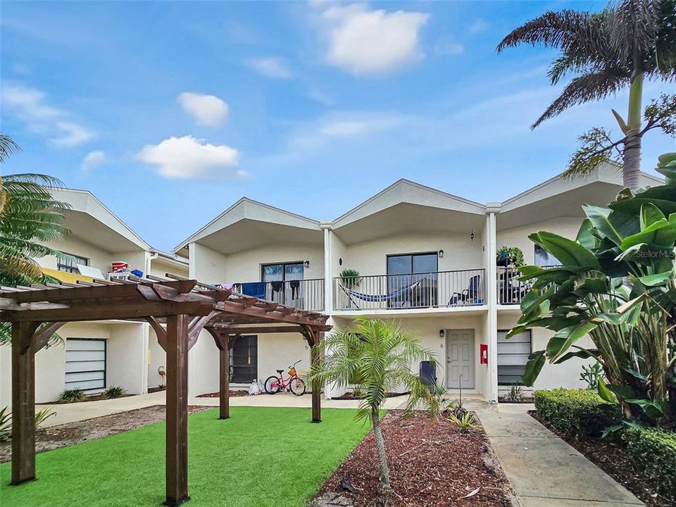 For Sale: $4,550,000 (24 beds, 0 baths, 11008 Square Feet)