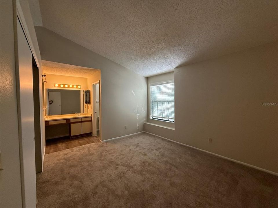 В аренду: $1,795 (3 спален, 2 ванн, 1335 Квадратных фут)
