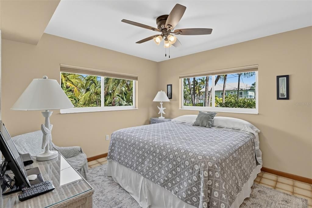 For Sale: $4,500,000 (4 beds, 3 baths, 2620 Square Feet)