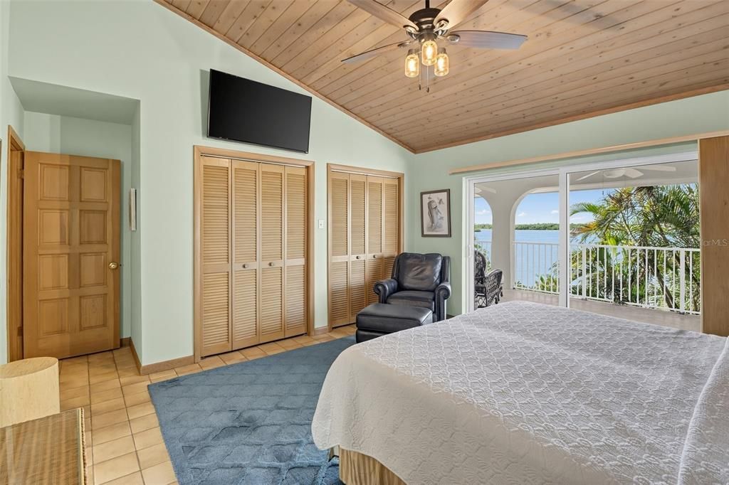For Sale: $4,500,000 (4 beds, 3 baths, 2620 Square Feet)