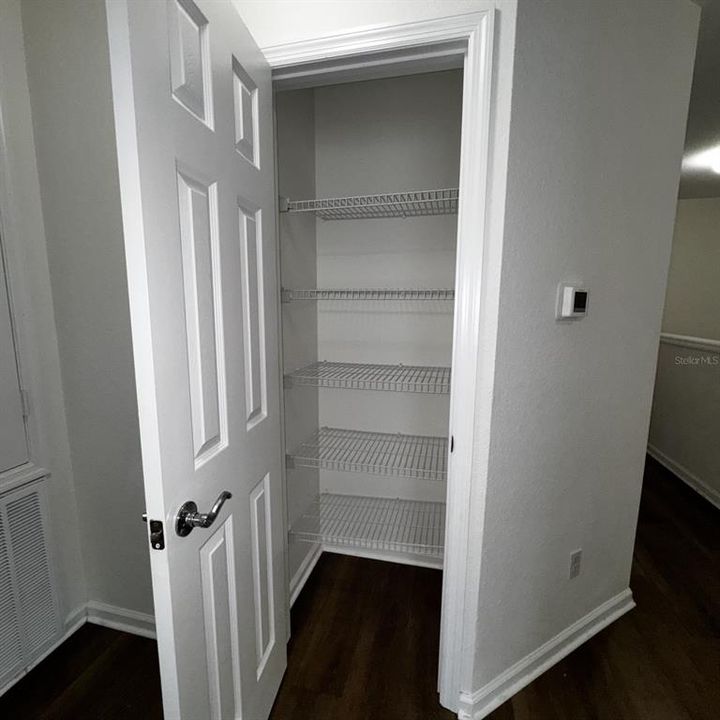 В аренду: $2,350 (3 спален, 2 ванн, 1665 Квадратных фут)