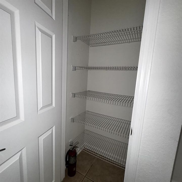 В аренду: $2,350 (3 спален, 2 ванн, 1665 Квадратных фут)