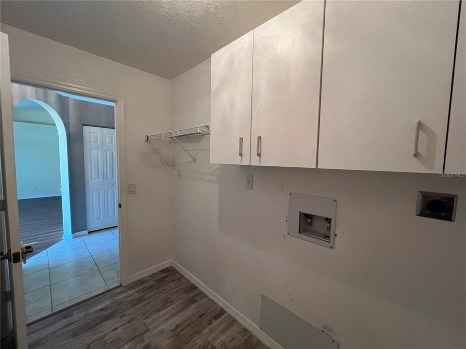 En Venta: $299,000 (3 camas, 2 baños, 1614 Pies cuadrados)