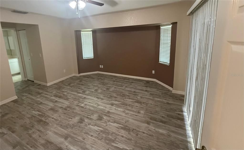 En Venta: $299,000 (3 camas, 2 baños, 1614 Pies cuadrados)