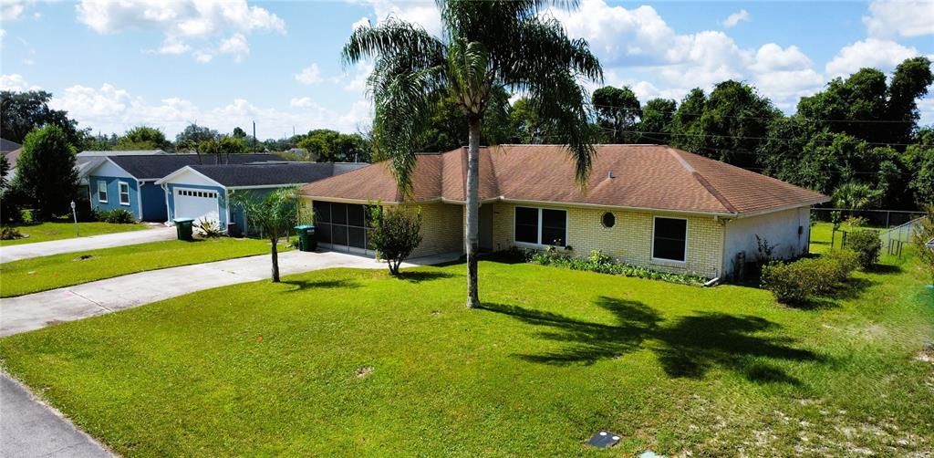 На продажу: $329,000 (3 спален, 2 ванн, 1816 Квадратных фут)