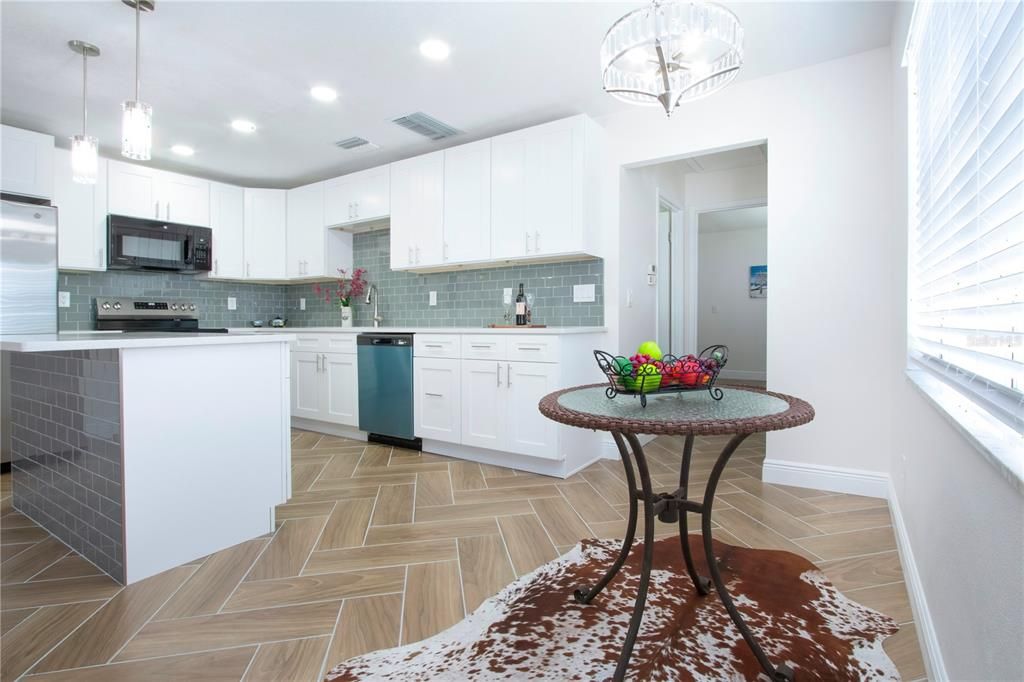 На продажу: $125,000 (1 спален, 1 ванн, 800 Квадратных фут)