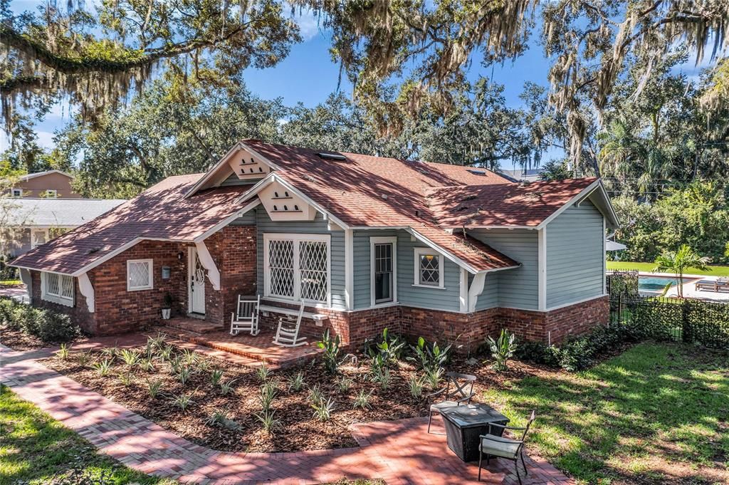 For Sale: $2,199,900 (5 beds, 4 baths, 3350 Square Feet)