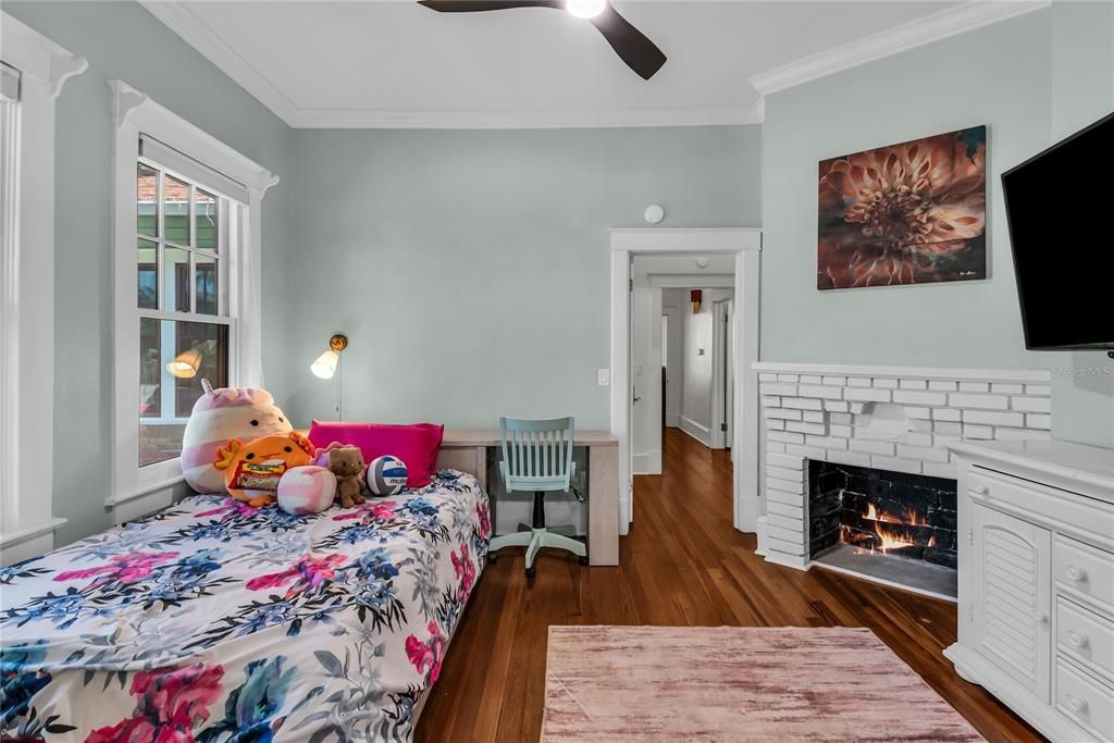 For Sale: $2,199,900 (5 beds, 4 baths, 3350 Square Feet)