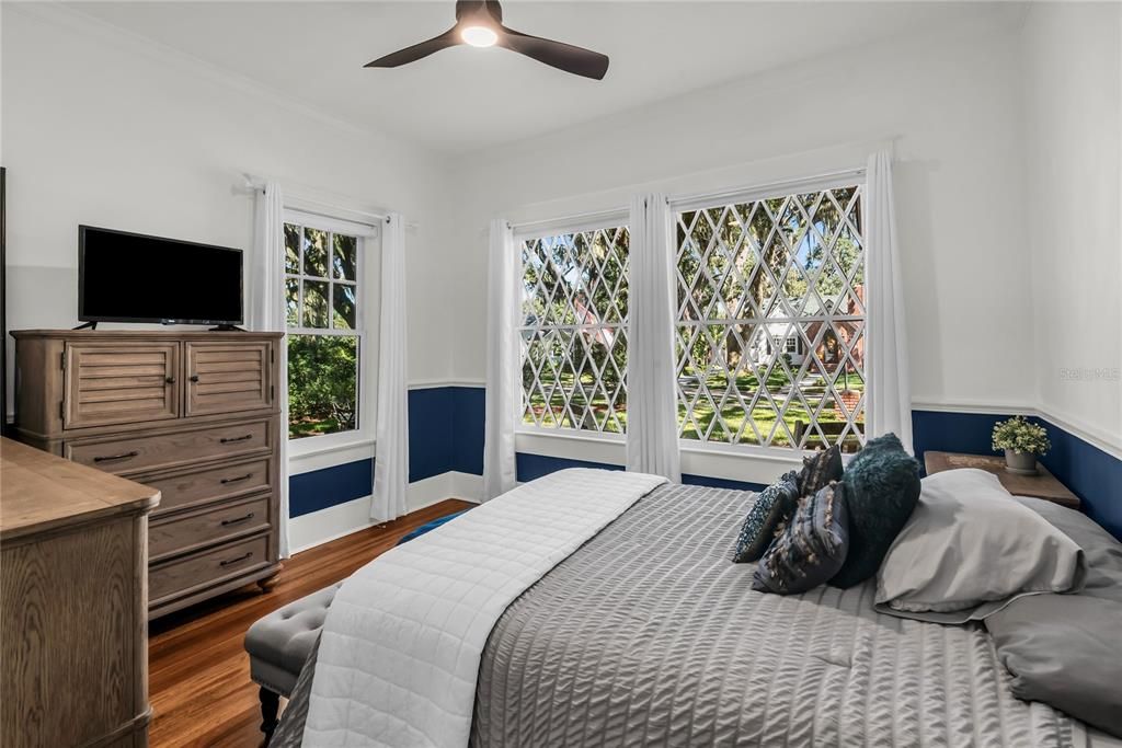 For Sale: $2,199,900 (5 beds, 4 baths, 3350 Square Feet)