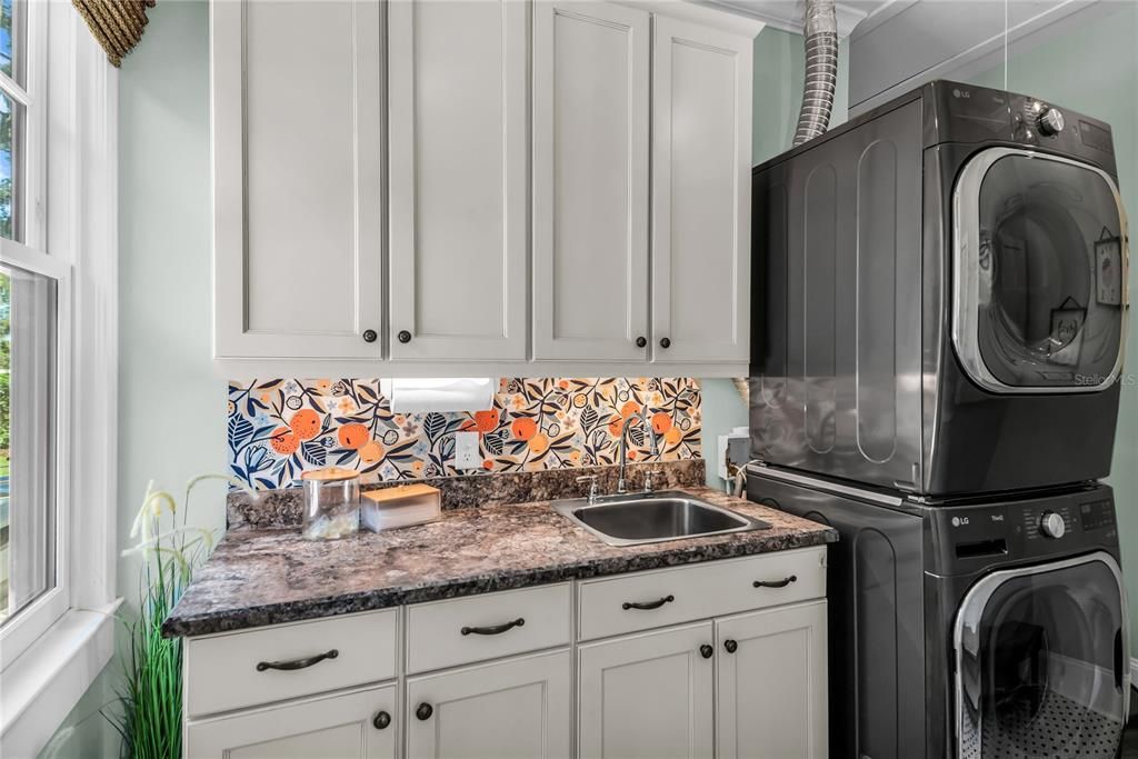 For Sale: $2,199,900 (5 beds, 4 baths, 3350 Square Feet)