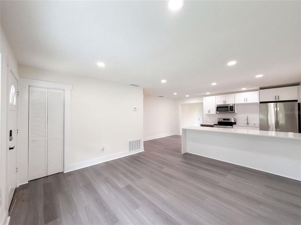 En Venta: $260,000 (3 camas, 2 baños, 1782 Pies cuadrados)