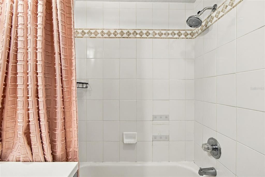 For Sale: $525,000 (3 beds, 2 baths, 1537 Square Feet)