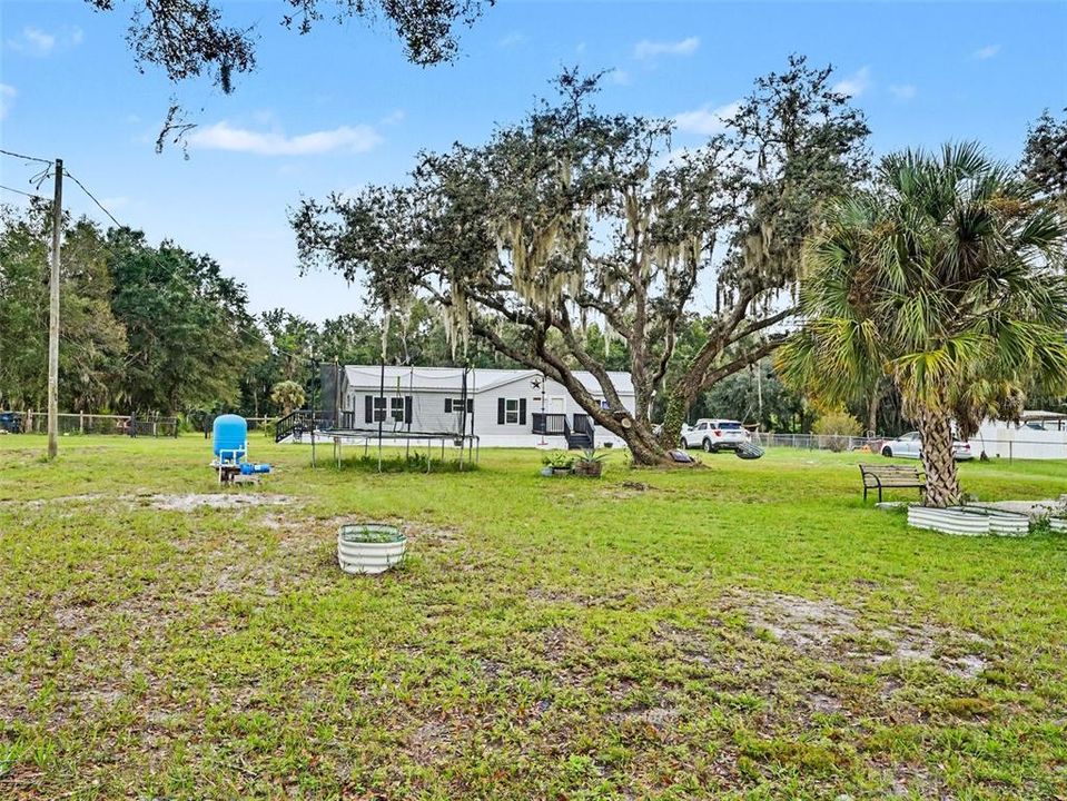 For Sale: $349,000 (3 beds, 2 baths, 1404 Square Feet)