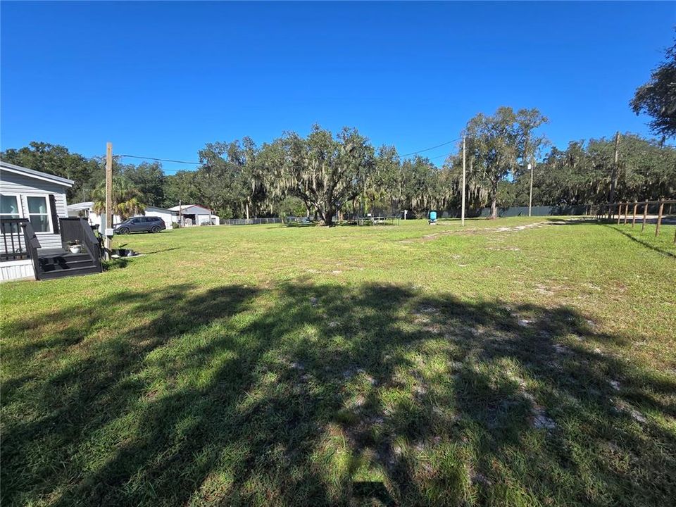 For Sale: $349,000 (3 beds, 2 baths, 1404 Square Feet)