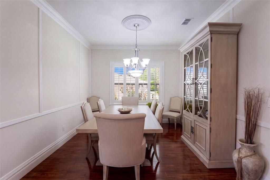 En Venta: $899,500 (5 camas, 3 baños, 3279 Pies cuadrados)