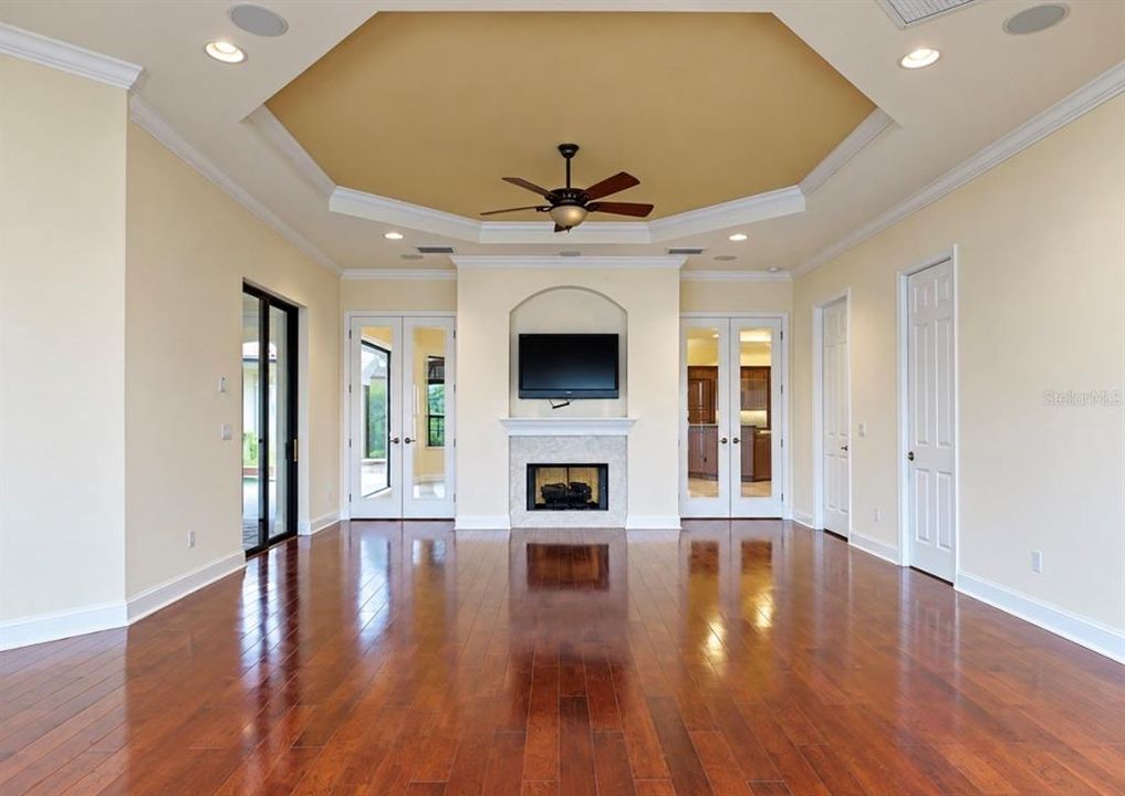 For Sale: $1,690,000 (4 beds, 3 baths, 4307 Square Feet)