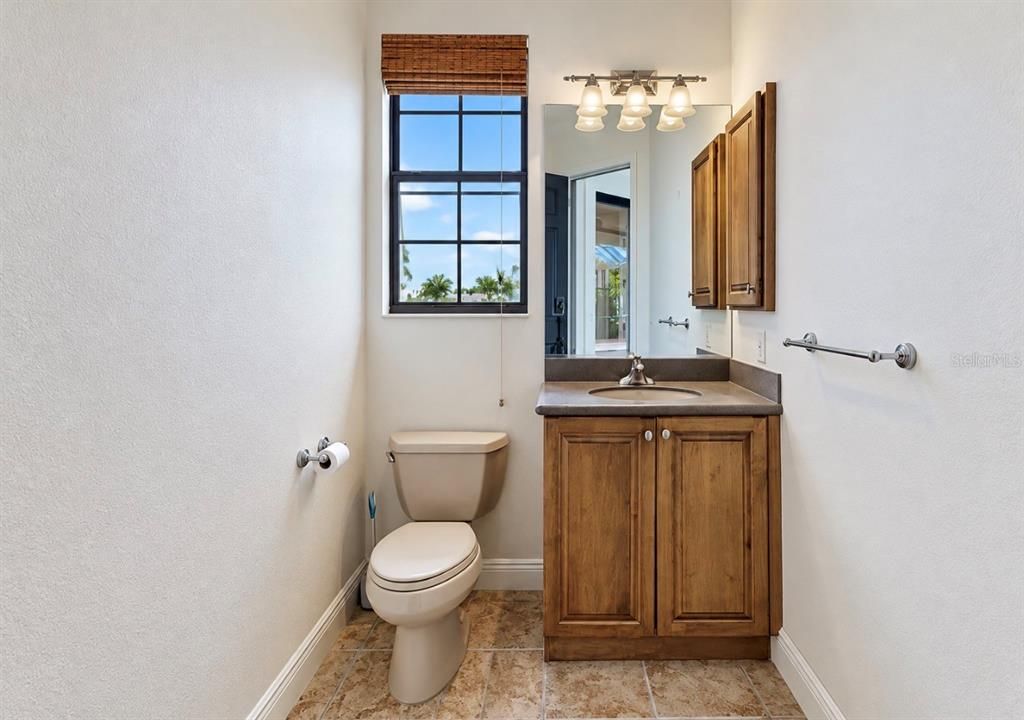 For Sale: $1,690,000 (4 beds, 3 baths, 4307 Square Feet)
