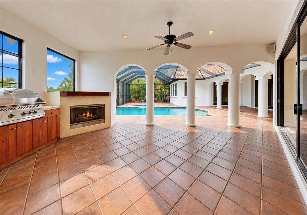 For Sale: $1,690,000 (4 beds, 3 baths, 4307 Square Feet)