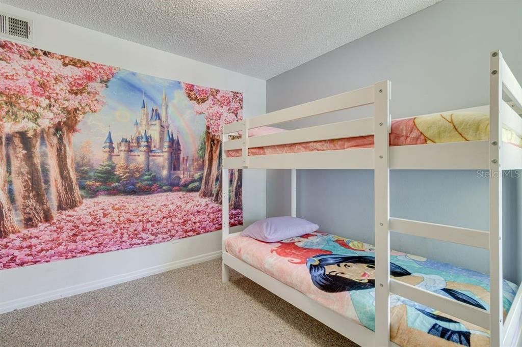 En Venta: $220,000 (3 camas, 2 baños, 1220 Pies cuadrados)