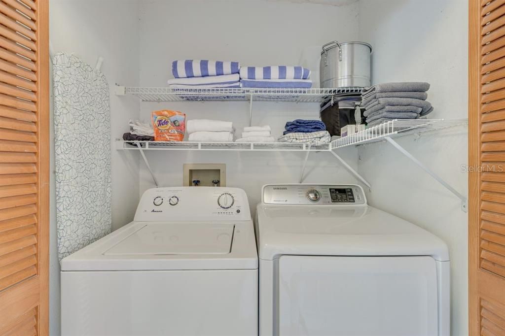 En Venta: $220,000 (3 camas, 2 baños, 1220 Pies cuadrados)