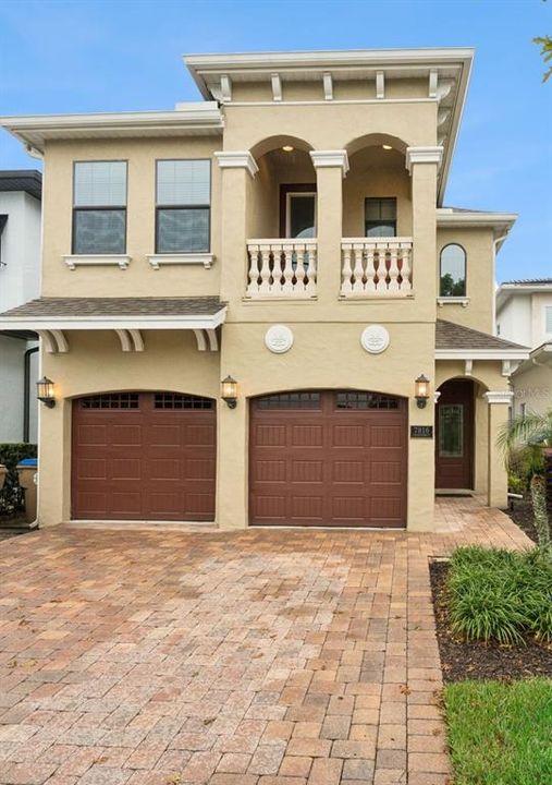 En Venta: $895,000 (5 camas, 4 baños, 3150 Pies cuadrados)