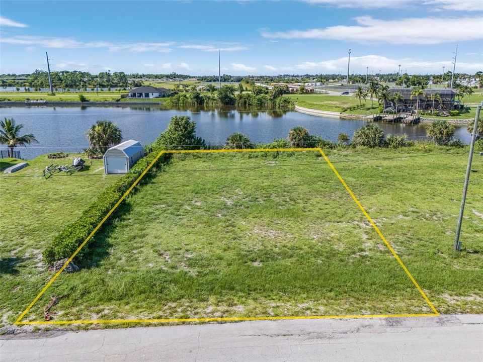 待售: $79,900 (0.23 acres)