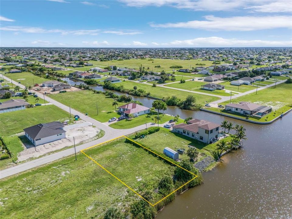 待售: $79,900 (0.23 acres)