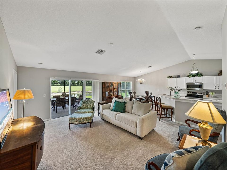 For Rent: $2,350 (2 beds, 2 baths, 1271 Square Feet)
