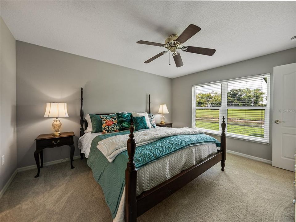 For Rent: $2,350 (2 beds, 2 baths, 1271 Square Feet)