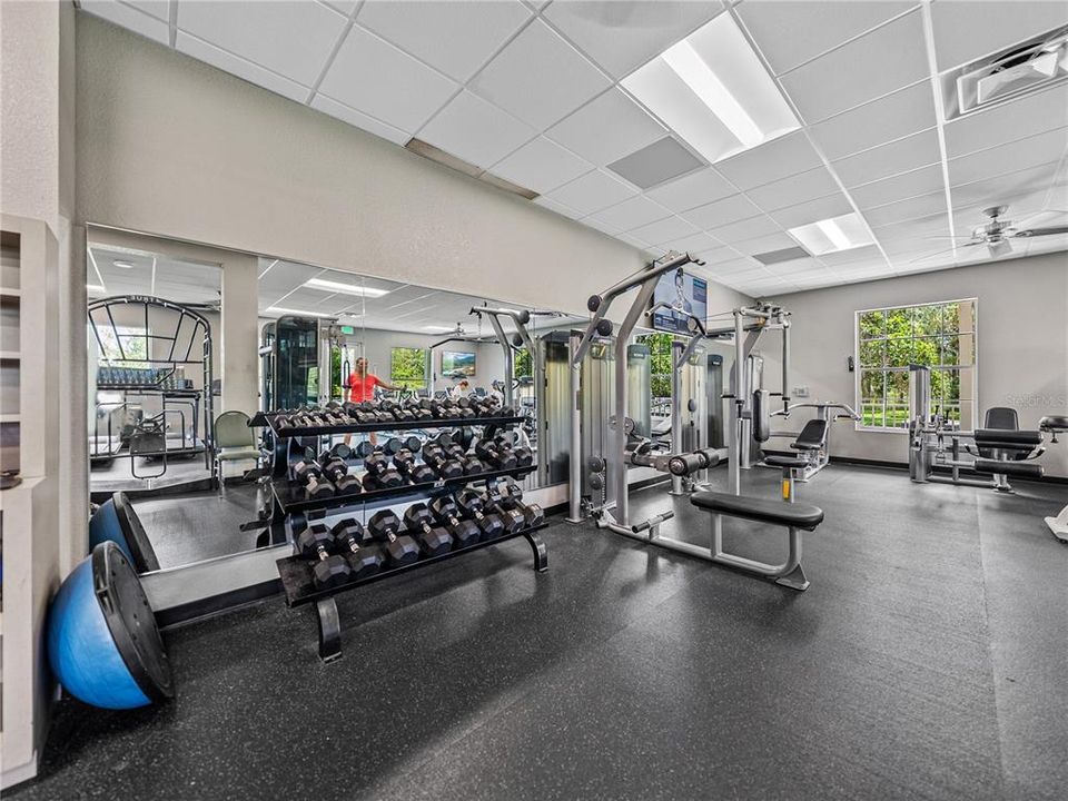 For Rent: $2,350 (2 beds, 2 baths, 1271 Square Feet)