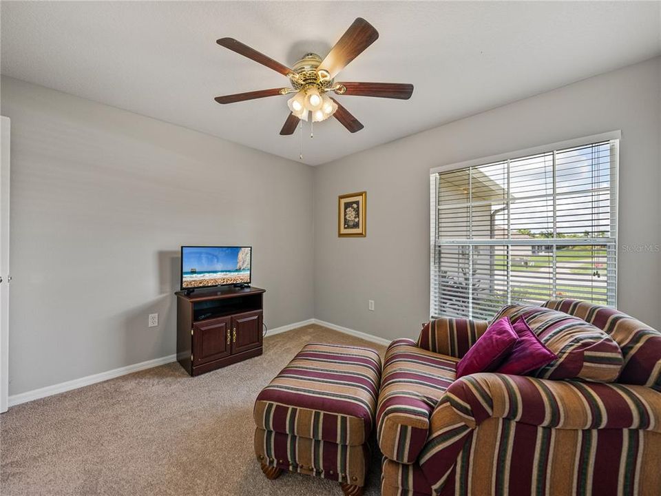 For Rent: $2,350 (2 beds, 2 baths, 1271 Square Feet)