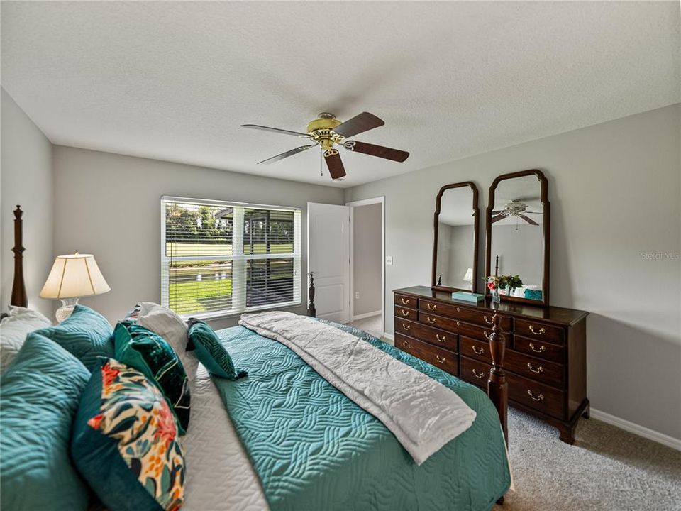 For Rent: $2,350 (2 beds, 2 baths, 1271 Square Feet)