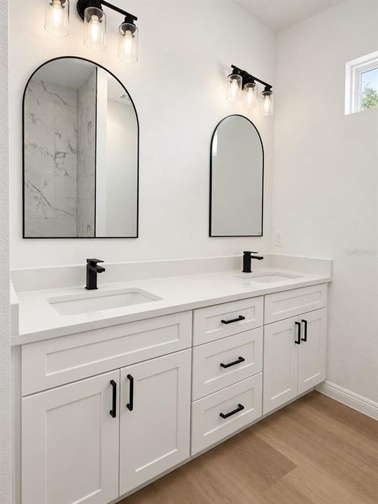 For Sale: $300,000 (3 beds, 2 baths, 1571 Square Feet)