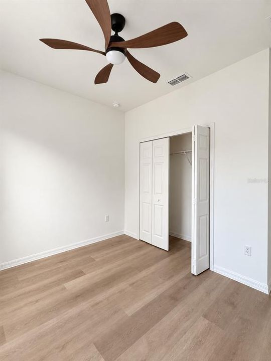For Sale: $300,000 (3 beds, 2 baths, 1571 Square Feet)