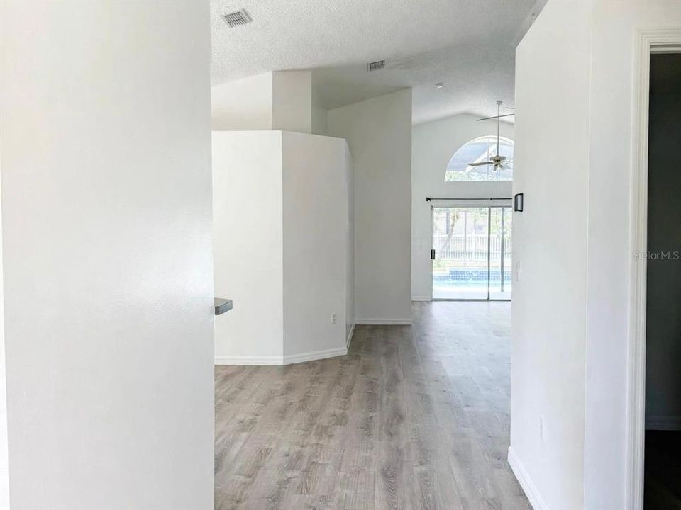В аренду: $3,300 (4 спален, 2 ванн, 1767 Квадратных фут)