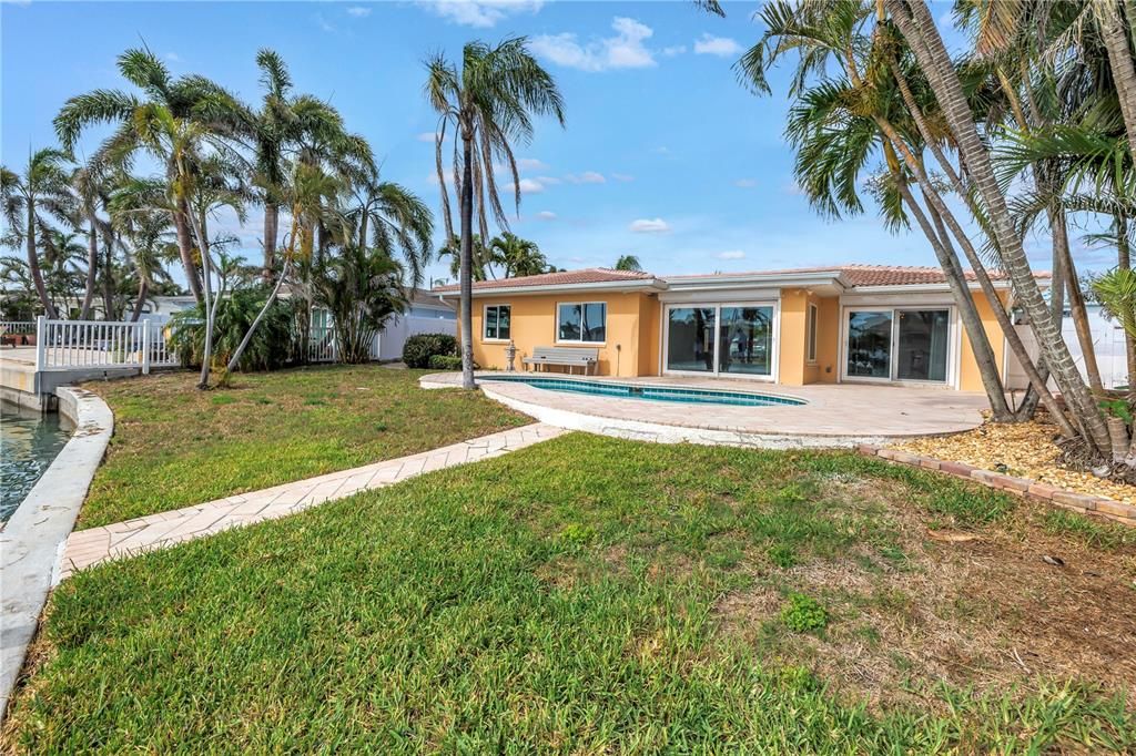 На продажу: $1,199,900 (3 спален, 2 ванн, 1619 Квадратных фут)
