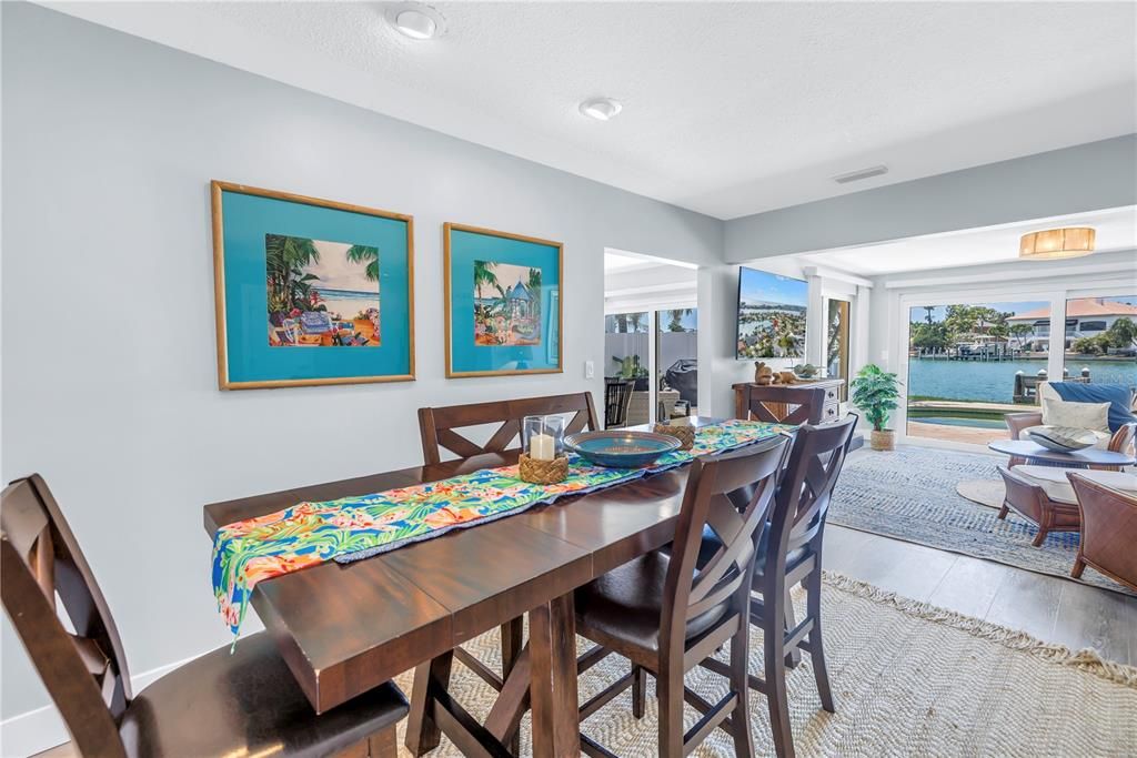 На продажу: $1,199,900 (3 спален, 2 ванн, 1619 Квадратных фут)