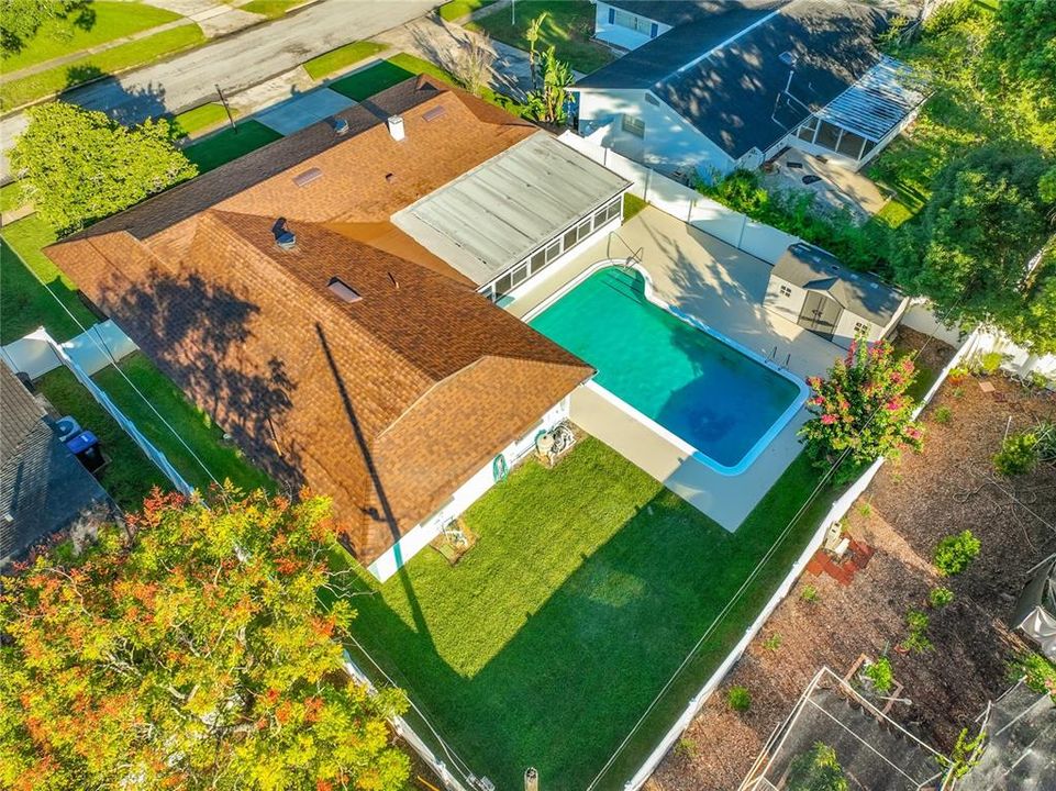 For Sale: $575,000 (4 beds, 2 baths, 1891 Square Feet)