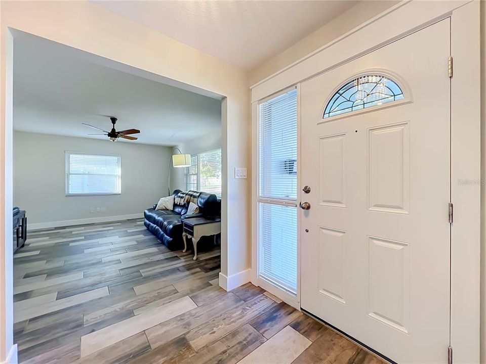 For Sale: $575,000 (4 beds, 2 baths, 1891 Square Feet)