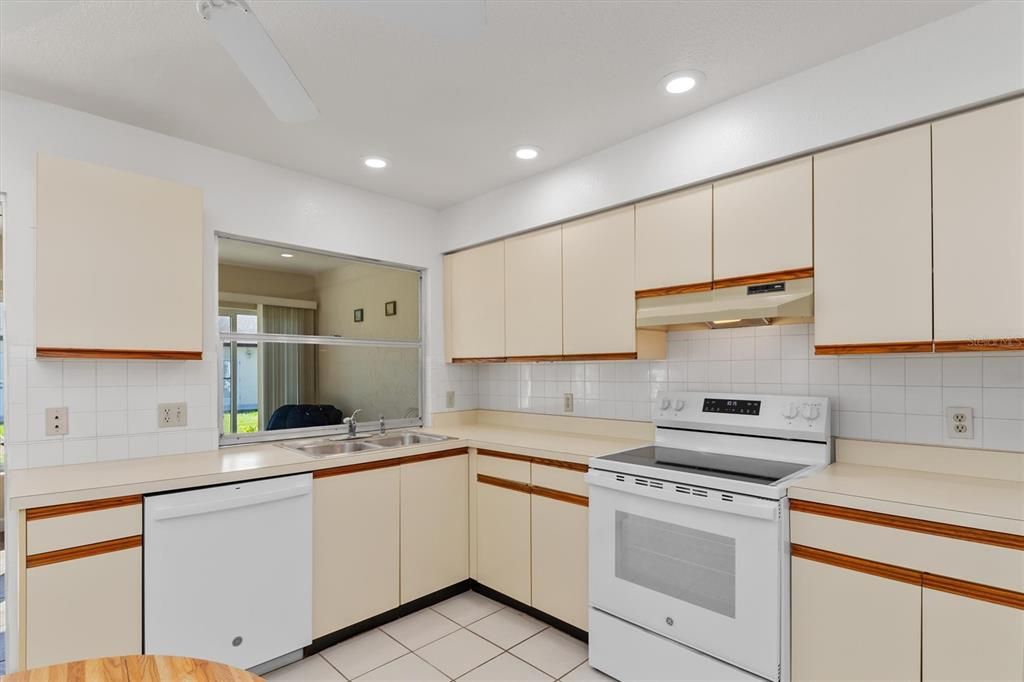 En Venta: $189,000 (2 camas, 2 baños, 1243 Pies cuadrados)