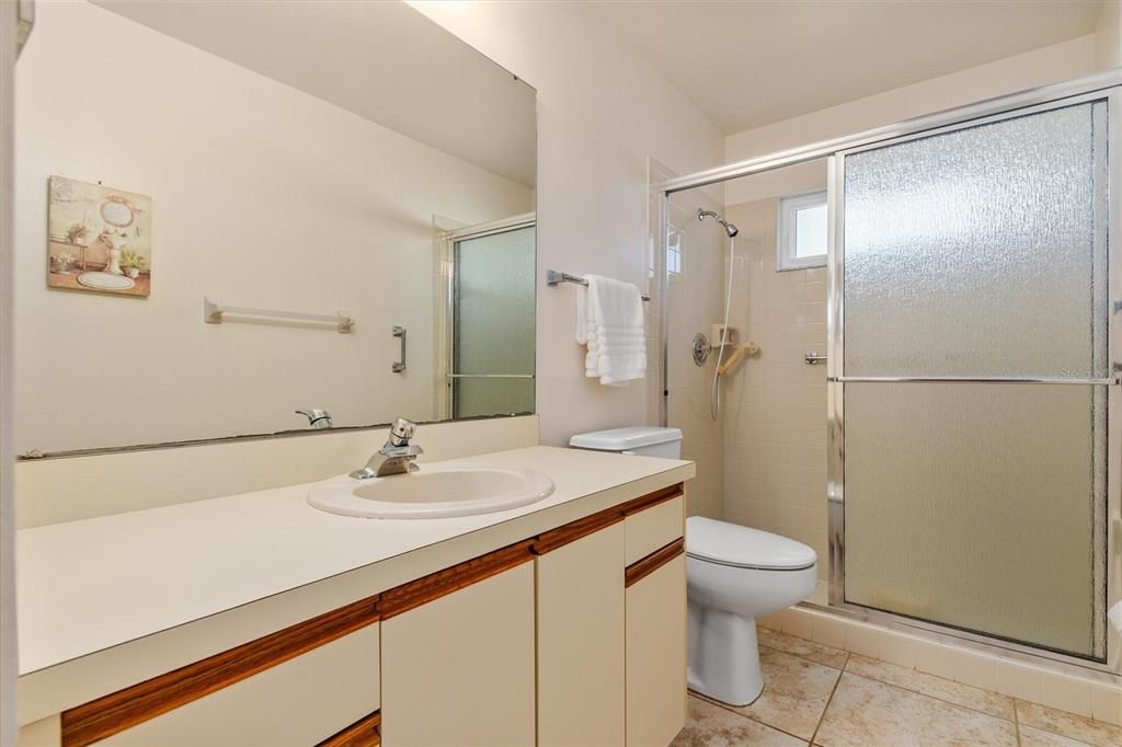 En Venta: $189,000 (2 camas, 2 baños, 1243 Pies cuadrados)