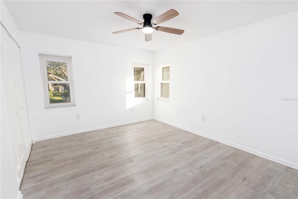 En Venta: $219,900 (2 camas, 2 baños, 1000 Pies cuadrados)