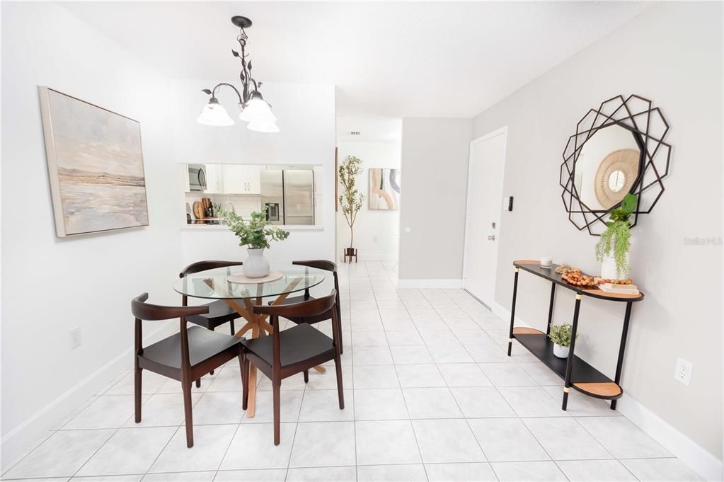 En Venta: $219,900 (2 camas, 2 baños, 1000 Pies cuadrados)